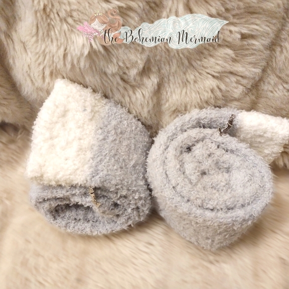 đNWTđ 2 PK PLUSH WINTER THIGH HIGH CLOUD SOCKS - Picture 6 of 7